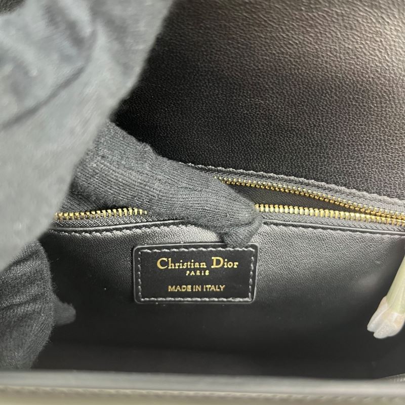 Christian Dior Montaigne Bags